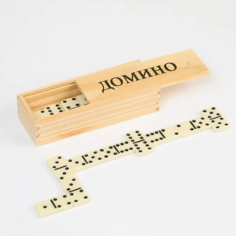 Настольная игра домино.