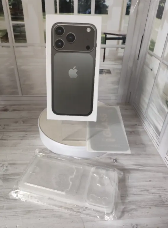 Смартфон iphone 17 pro max копия на андроиде новинка